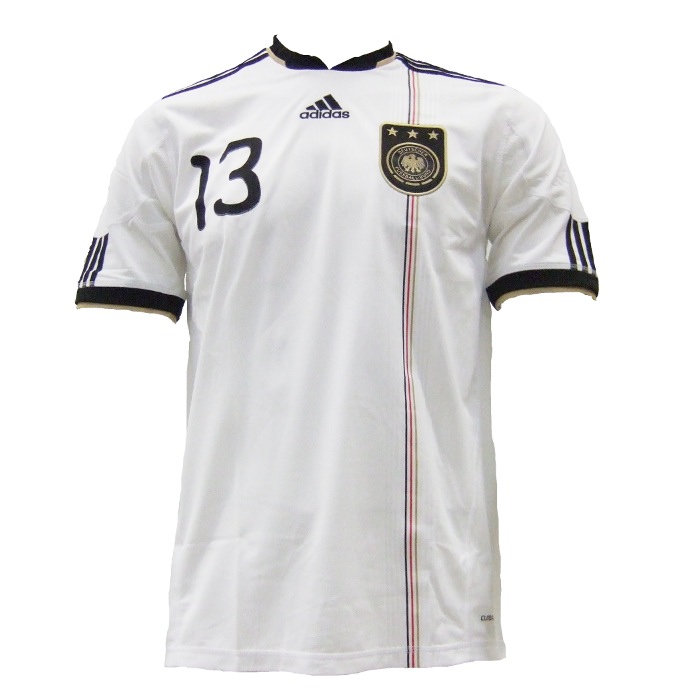 dfb_trikot2010_mit_beflockung_01.jpg