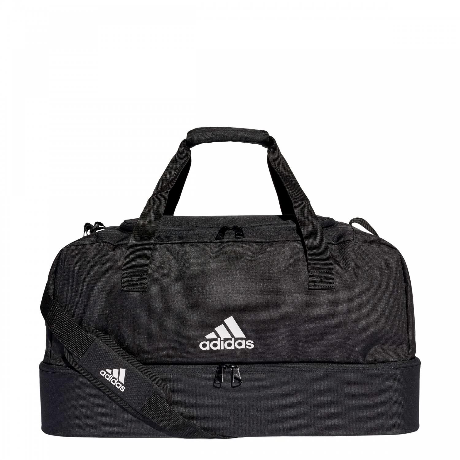 adidas turntasche