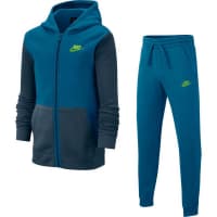 Nike Sportswear Modische Sportkleidung Von Kopf Bis Fuss