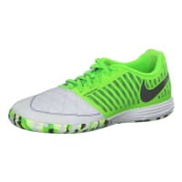 Fußballschuhe mit Indoor Sohle für Sicherheit und gute Fußballschuhe mit Indoor Sohle für Sicherheit und gute