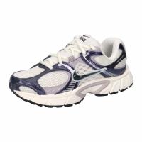 Nike Damen Sneaker V5 RNR HQ7901