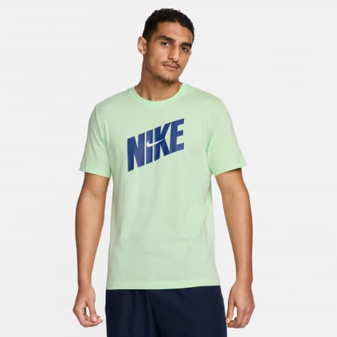 Nike Herren T-Shirt Dri-FIT-Fitness FQ3872 