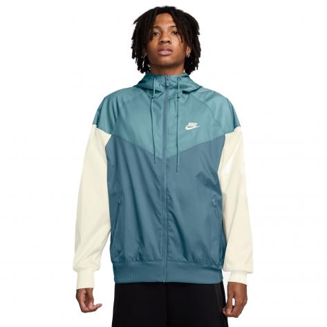 Nike Herren Regenjacke Heritage Essentials Windrunner DA0001 