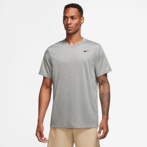 Nike Herren T-Shirt Dri-FIT Legend DX0989-063 M Tumbled Grey/Flt Silver/Htr/Black | M