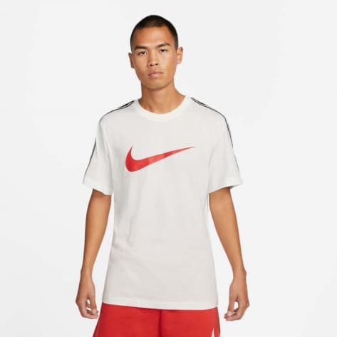 Nike Herren T-Shirt Sportswear Repeat Short Sleeve DX2032-133 XL Sail/Lt Crimson | XL