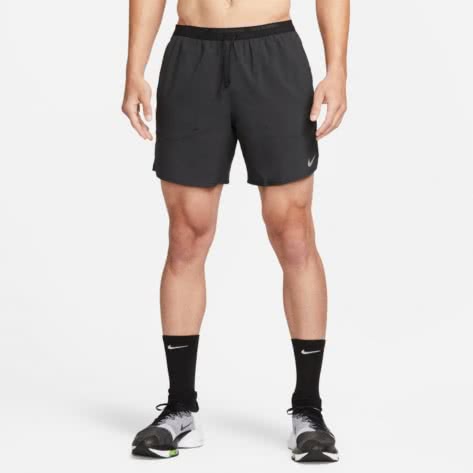 Nike Herren Short Dri-Fit Stride 7In Short DM4761 