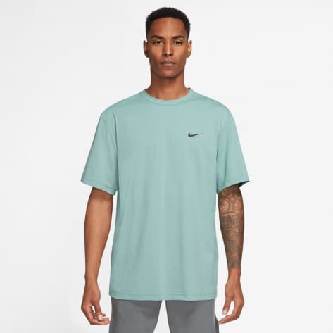 short sleeve nike shirt