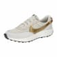 Nike Damen Sneaker Waffle Debut FD0555-100 38.5 LT Orewood Brn/Met. Gold-Sail | 38.5