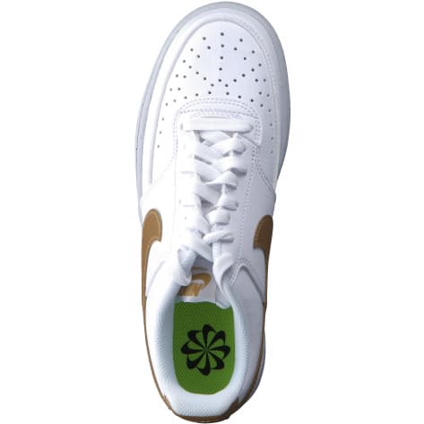Nike Damen Sneaker Court Vision Low Next Nature DH3158-105 39 White/Metallic Gold-White | 39