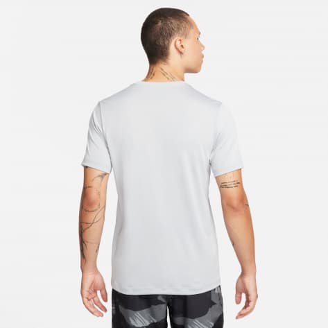 Nike Herren T-Shirt Dri-FIT Fitness T-Shirt FQ3885 