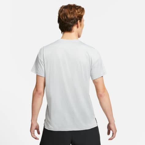 Nike Herren T-Shirt Pro Dri-FIT Short-Sleeve Top CZ1181 