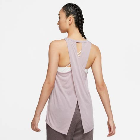 Nike Damen Tanktop Yoga Dri-FIT NVLTY Tank DD5594-501 M Plum Fog/Venice | M
