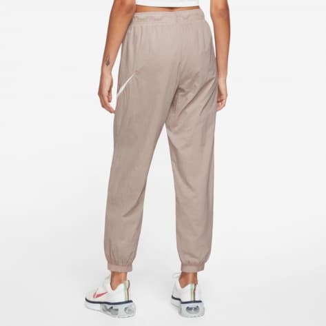 Nike Damen Trainingshose Woven Essential Mid-Rise Pants DM6183 