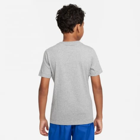Nike Jungen T-Shirt Sportswear Tee FD1201-063 122-128 Dk Grey Heather | 122-128