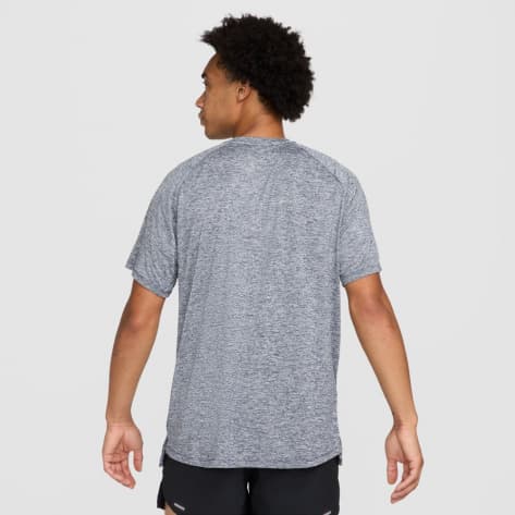 Nike Herren T-Shirt Stride Men s Dri-FIT ADV Laufoberteil HV5203 
