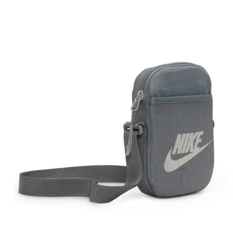 Nike Umhängetasche Heritage Small Items Bag BA5871-084 Smoke Grey/Summit White | One size