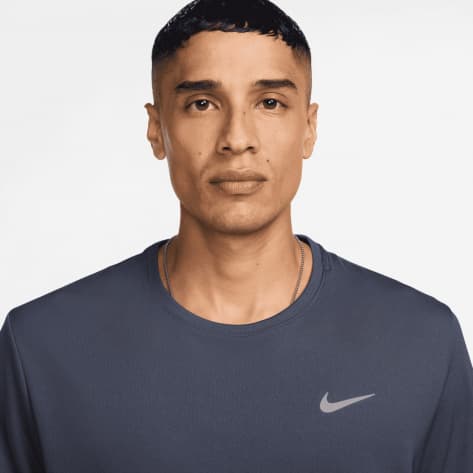 Nike Herren Laufshirt Dri-FIT Run Division Miler DV9315  