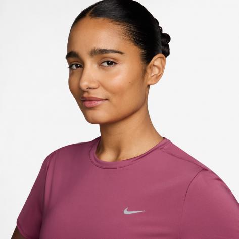 Nike Damen Laufshirt Swift Women s Dri-FIT Sho HM9698 