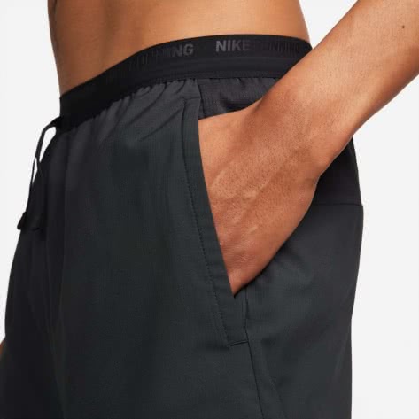 Nike Herren Laufshort Dri-FIT Stride 2in1 Short 7In DM4759-010 S Black/Black/Black/Reflective Silv | S