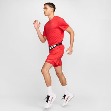 Nike Herren Laufshirt Dri-FIT Run Division Miler DV9315-657 L University Red/Refl Silv | L