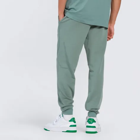 Puma Herren Trainingshose ESS 2 COLOR No.1 Log Swtpants TR cl 684714 