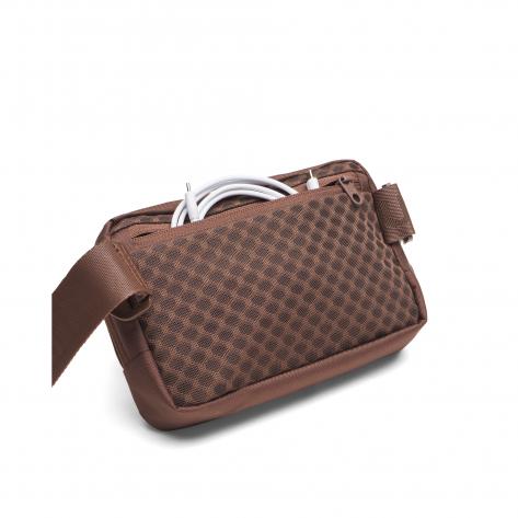 Under Armour Gürtel- und Umhängetasche 1378418-230 Incense Brown | One size