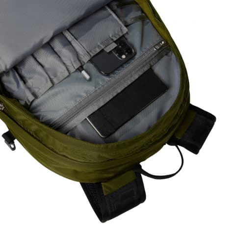 The North Face Rucksack Borealis Classic CF9C-4FR Forest Olive-TNF Black-NPF | One size