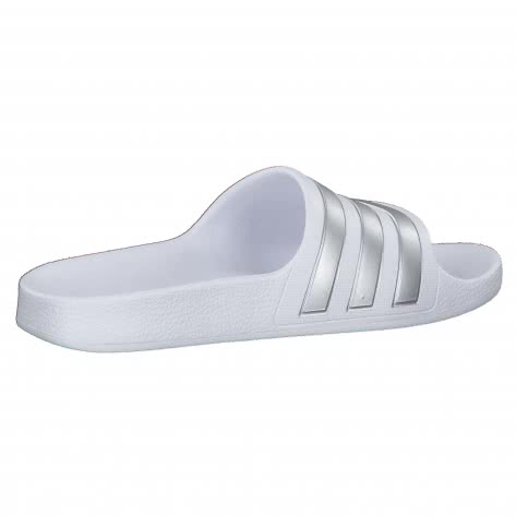 adidas CORE Kinder Badeschlappen ADILETTE AQUA K F35555 28 ftwr white/silver met./ftwr white | 28
