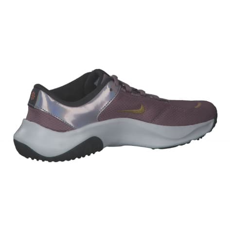 Nike Damen Trainingsschuhe Legend Essential 3 Next Nature Pre DQ4674-500 40 Purple Smoke/Gold-Grey | 40