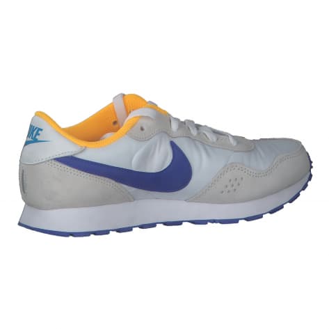 Nike Kinder Sneaker MD Valiant (GS) CN8558-110 36.5 Summit White/Racer Blue-White | 36.5