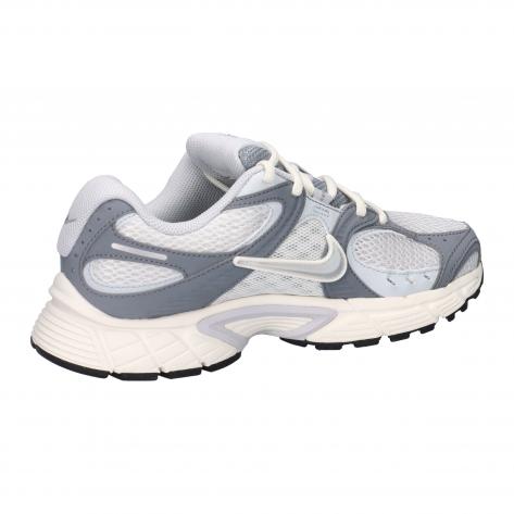 Nike Damen Sneaker V5 RNR NBK IO7801 